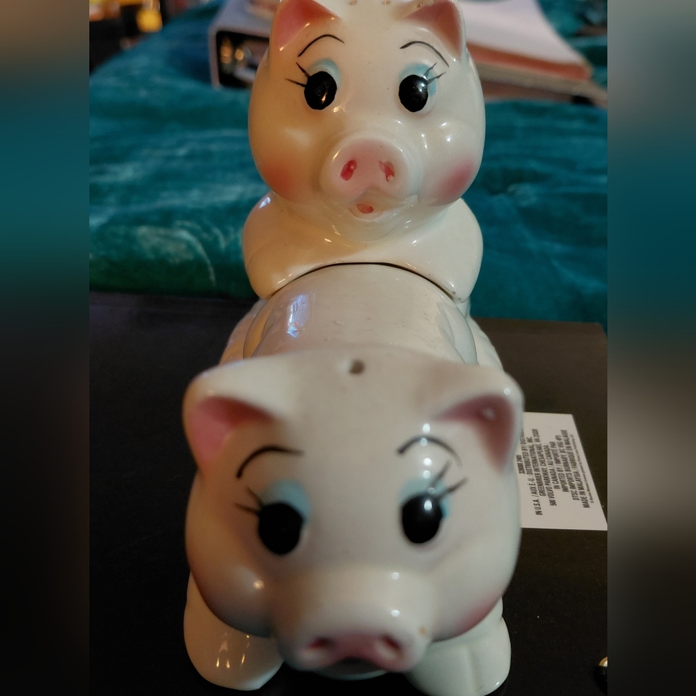 Charming Piggy Salt and Pepper Shakers